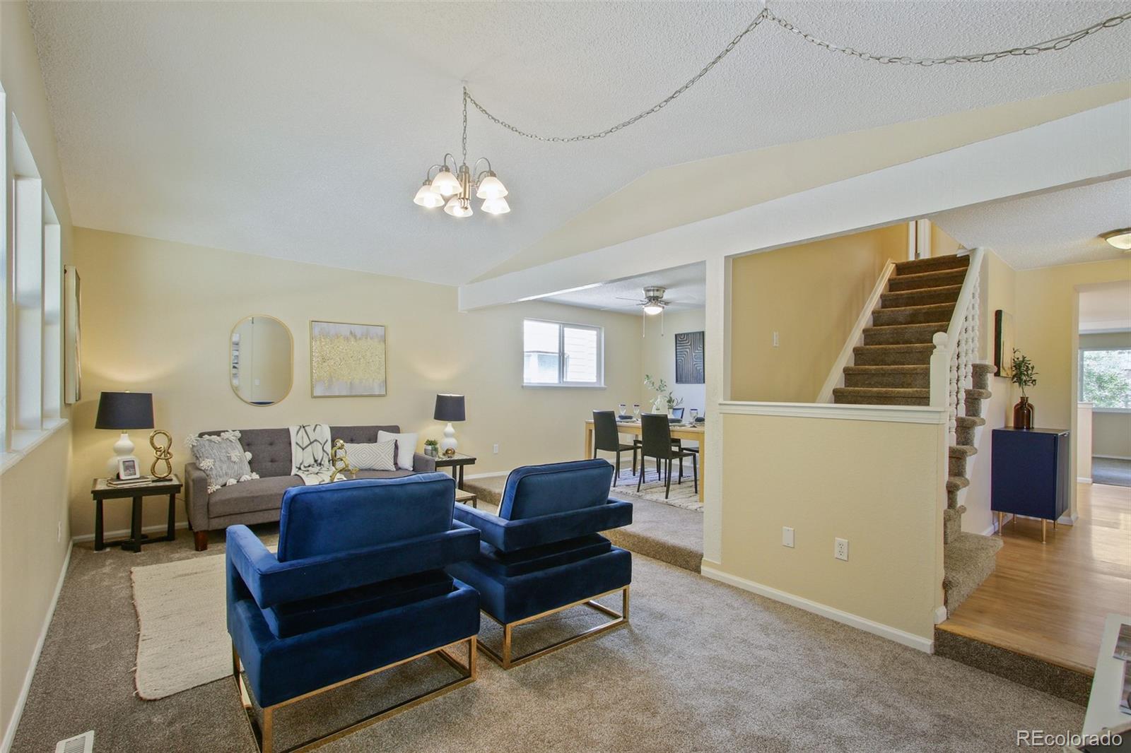 9313 W 91st Place