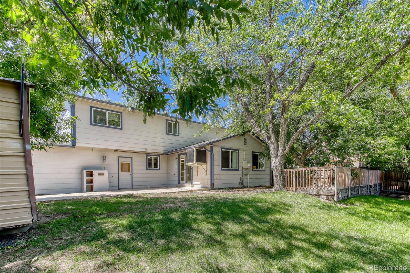 9313 W 91st Place