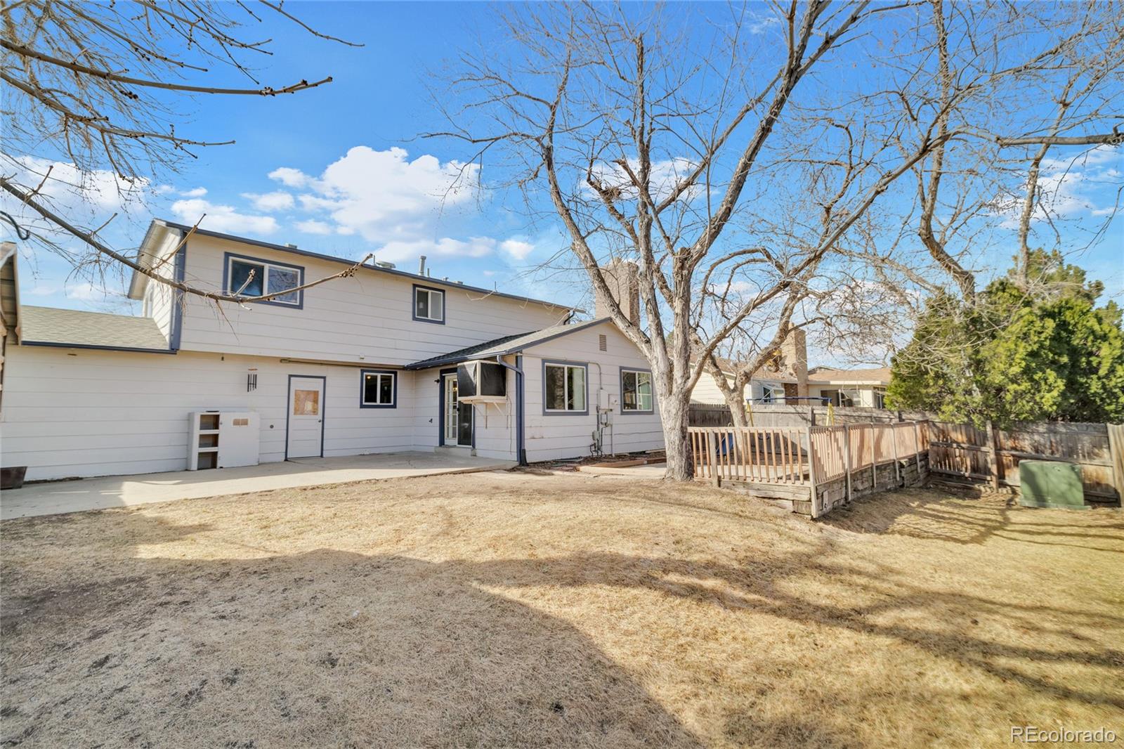 9313 W 91st Place