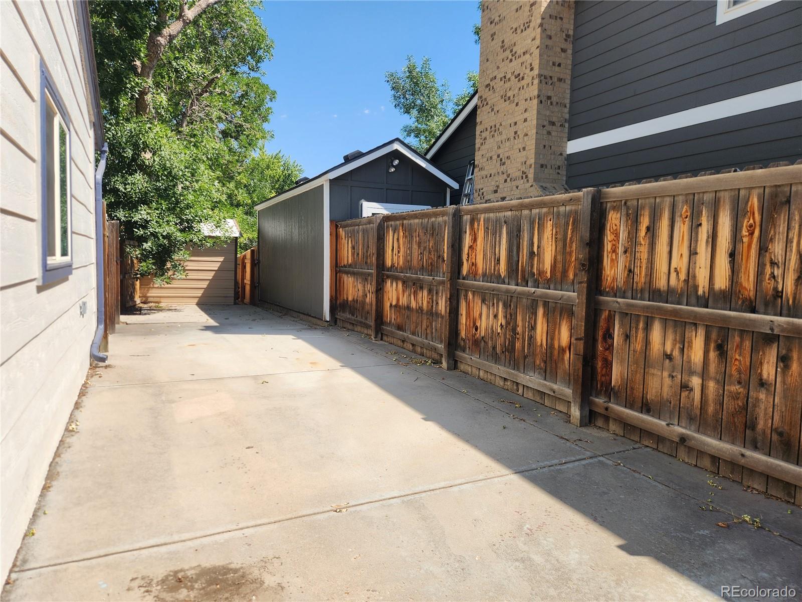 9313 W 91st Place