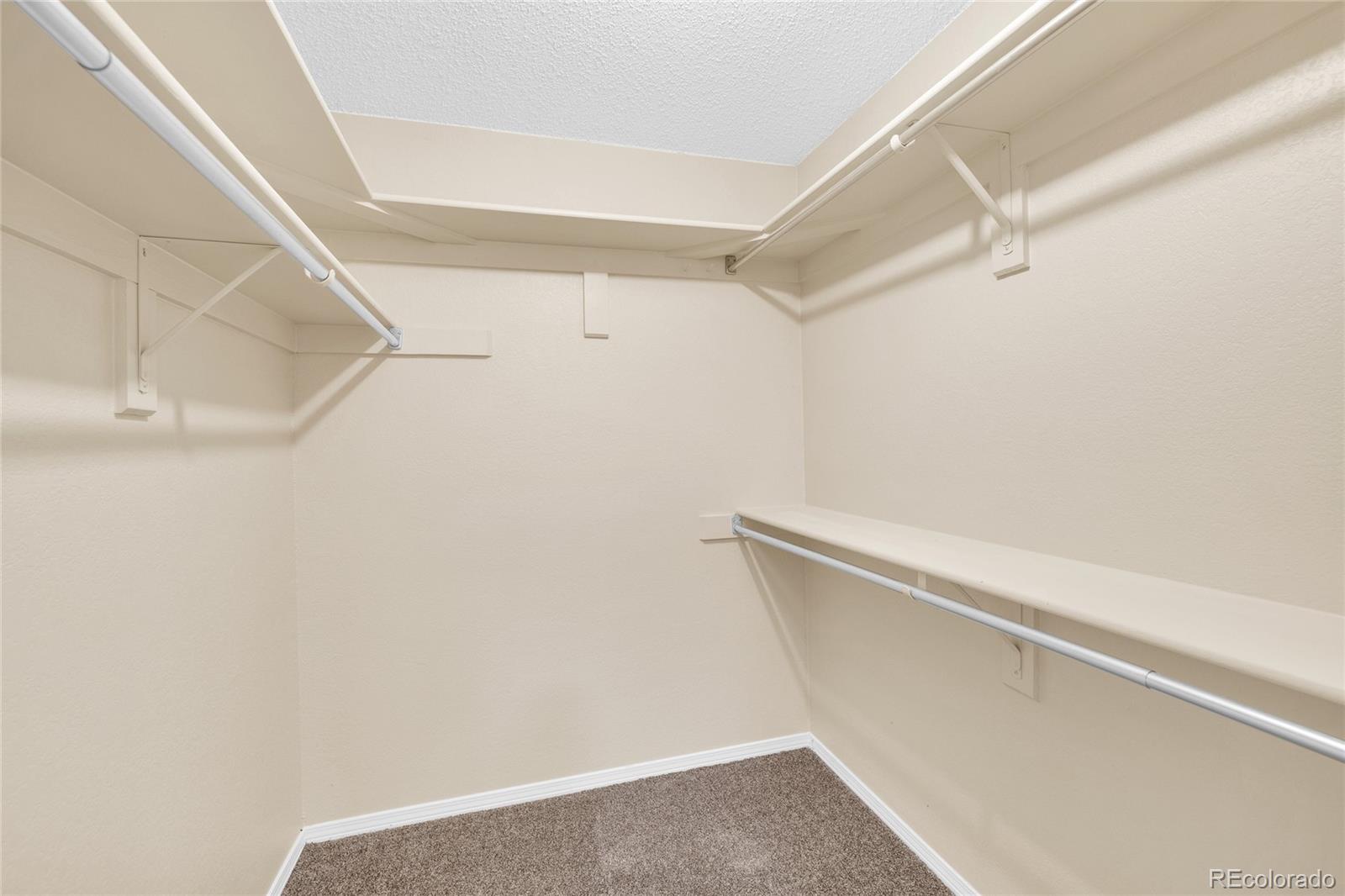 9313 W 91st Place