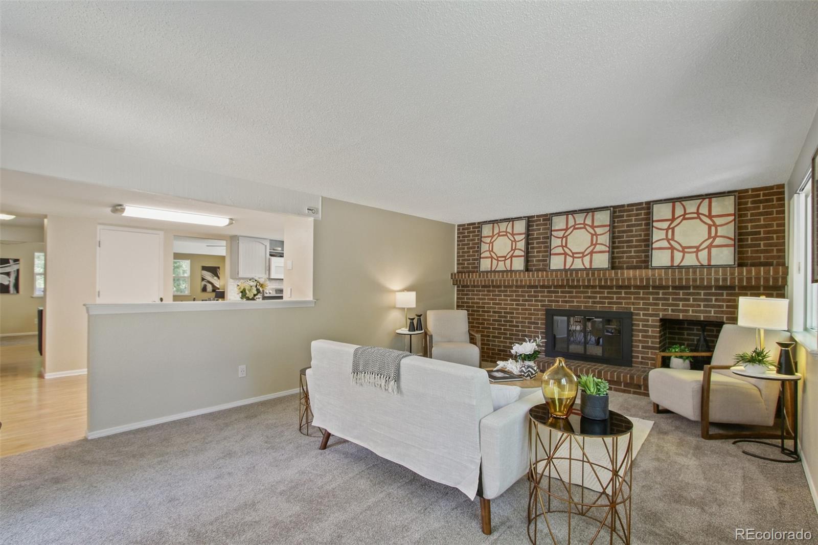 9313 W 91st Place