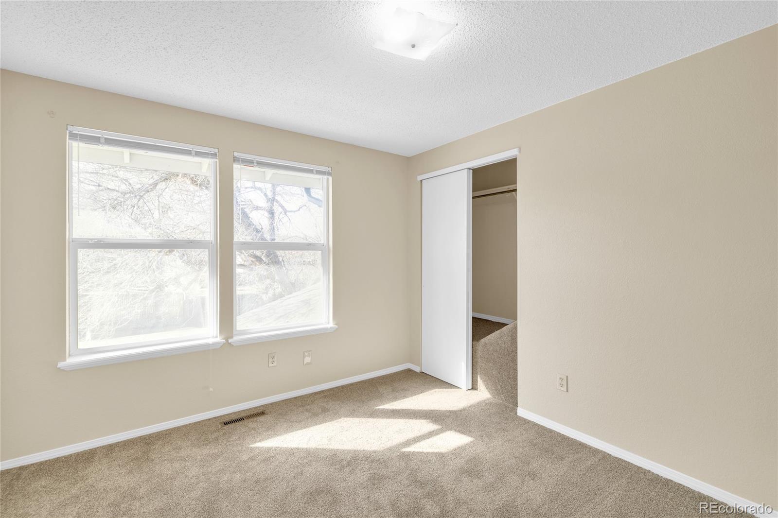 9313 W 91st Place