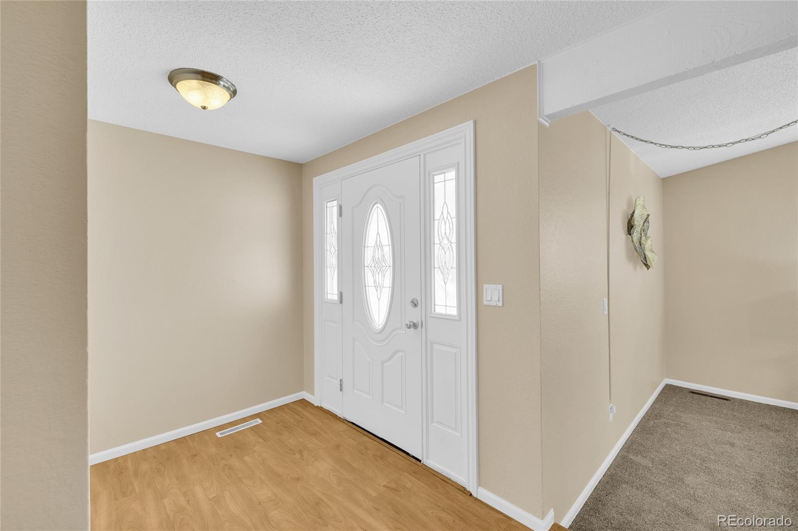 9313 W 91st Place