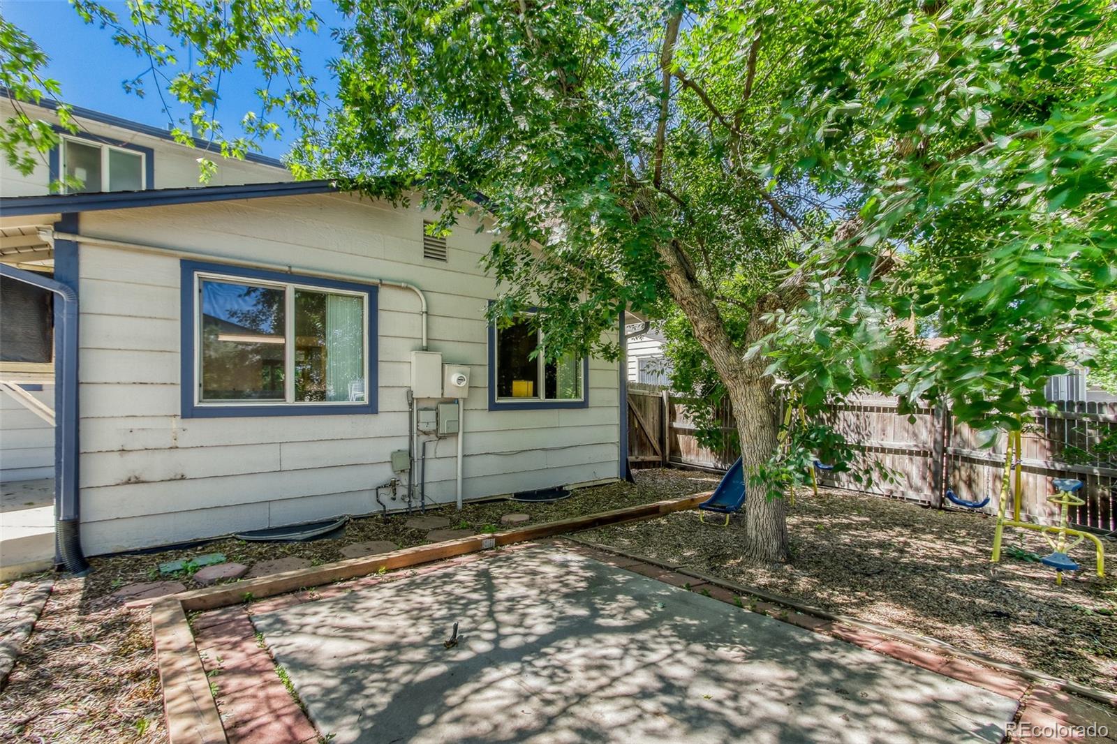 9313 W 91st Place