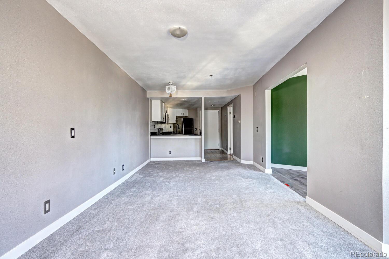 100 Park Avenue W Unit: 204