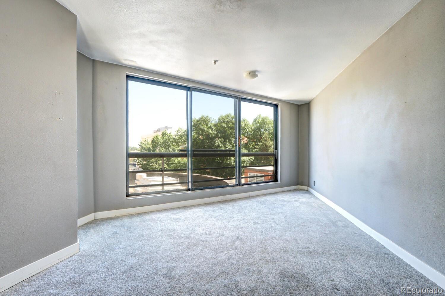 100 Park Avenue W Unit: 204