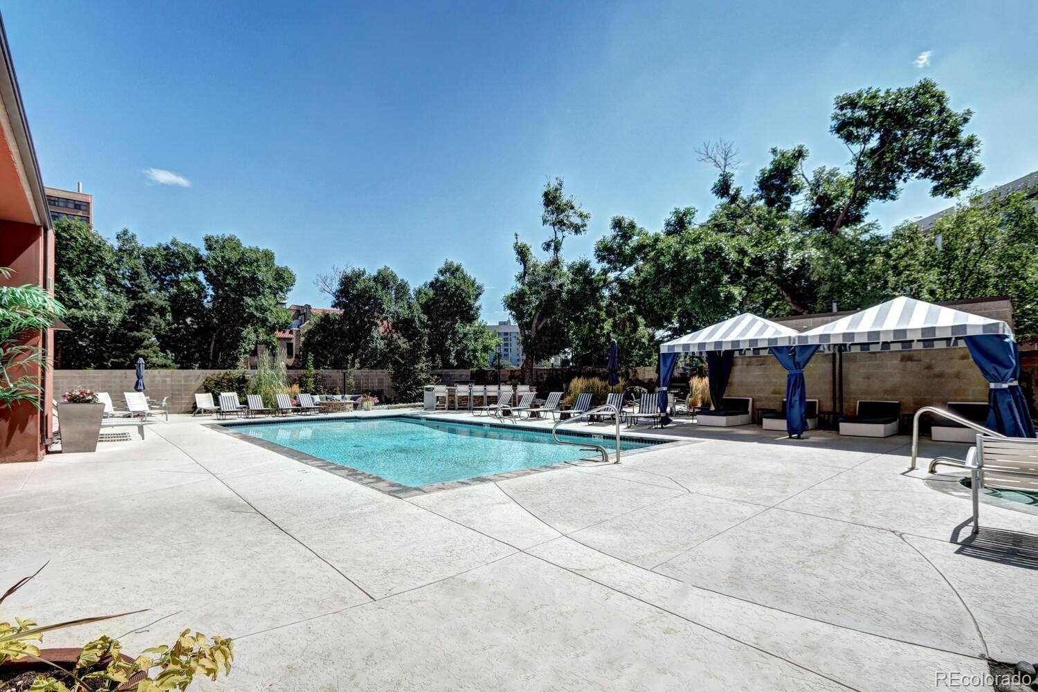 100 Park Avenue W Unit: 204