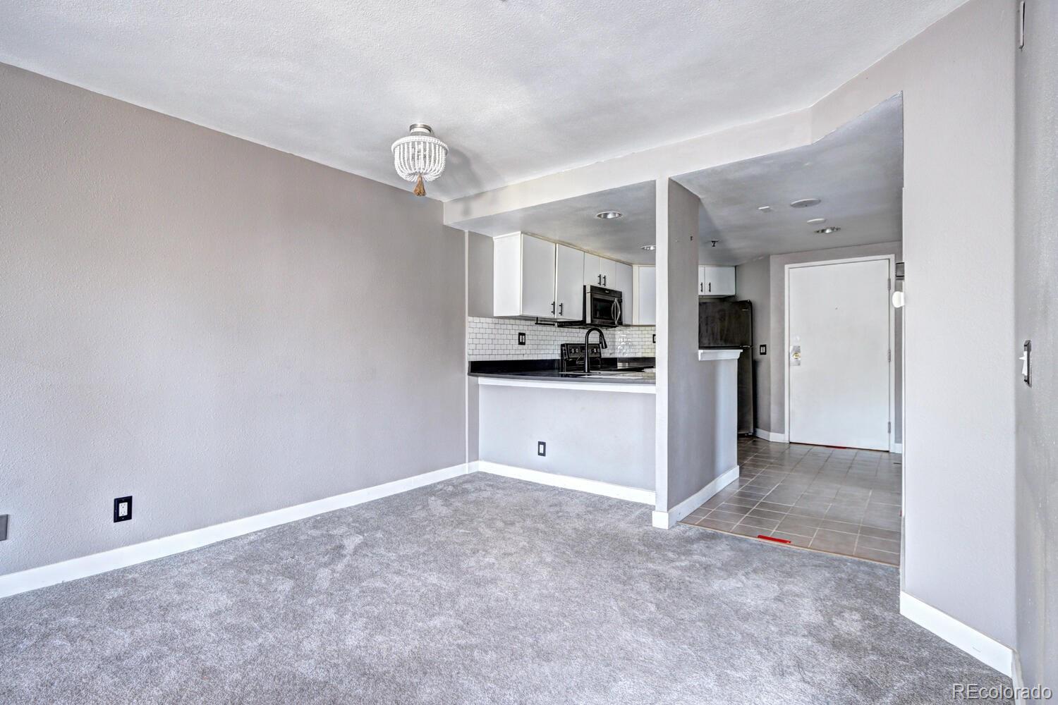 100 Park Avenue W Unit: 204