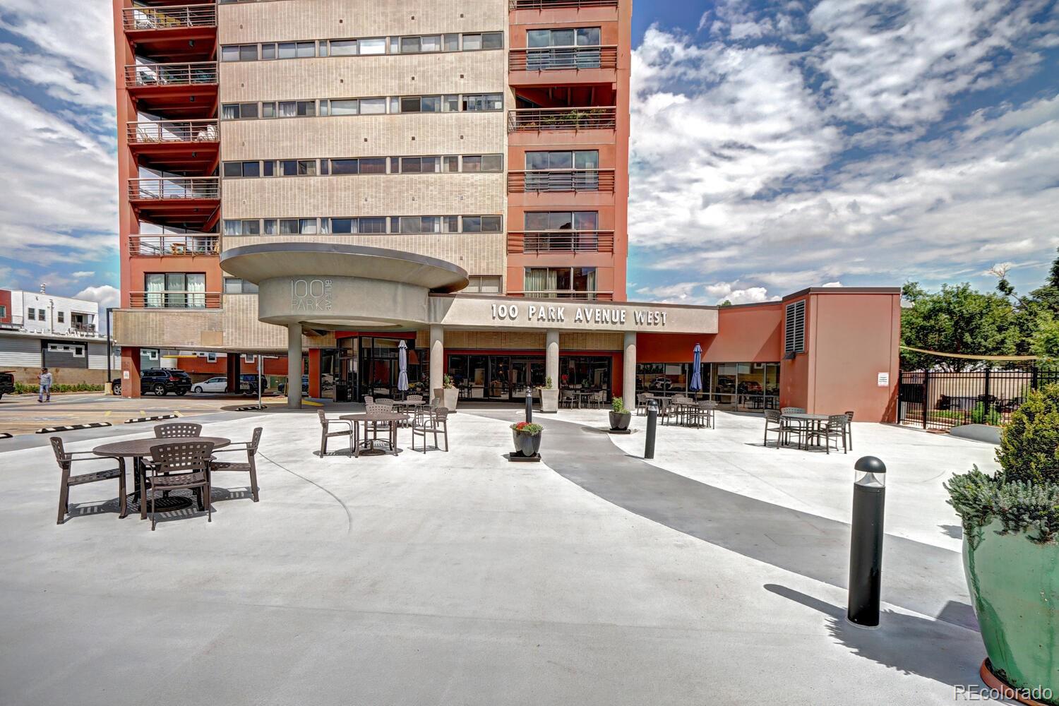 100 Park Avenue W Unit: 204