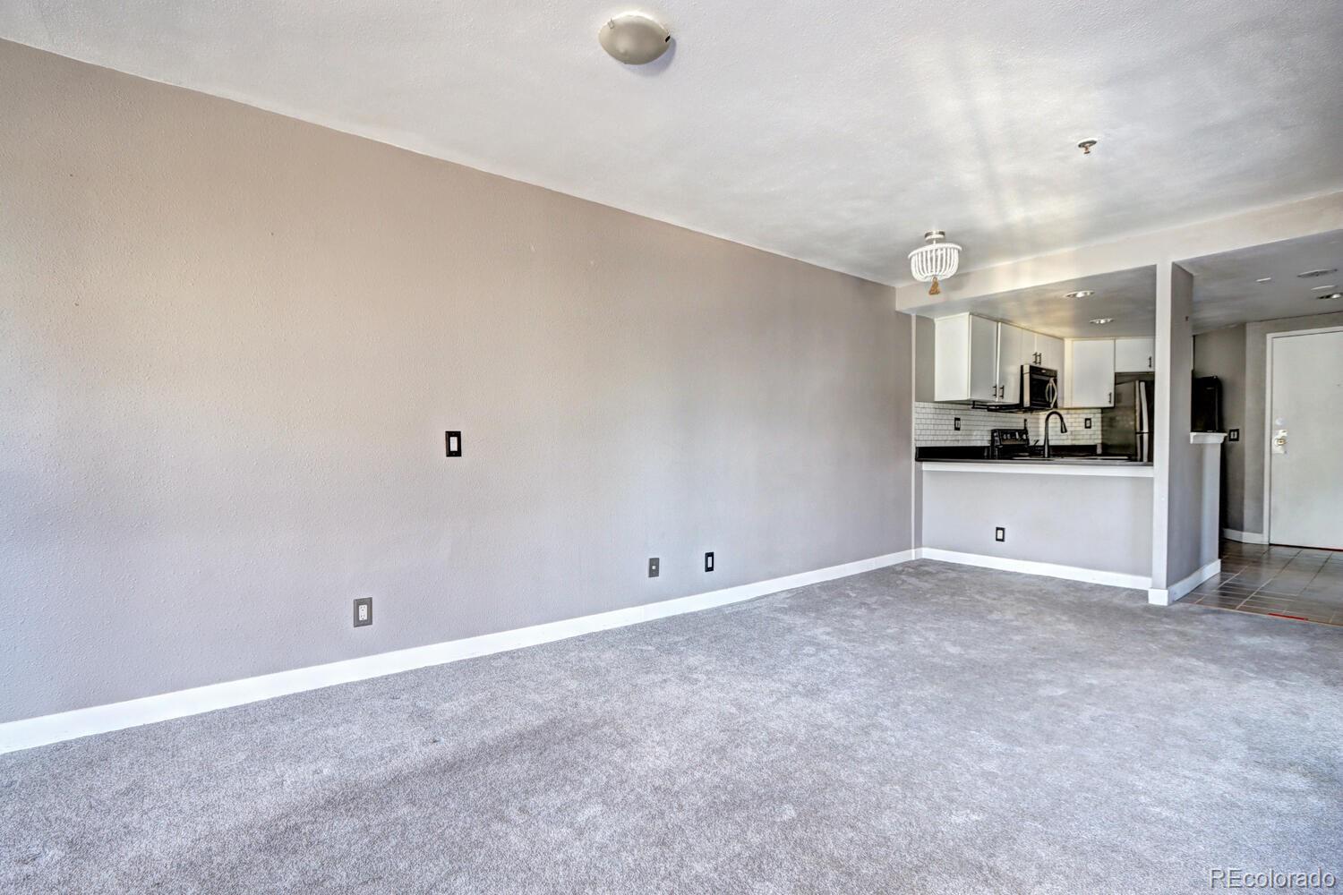 100 Park Avenue W Unit: 204