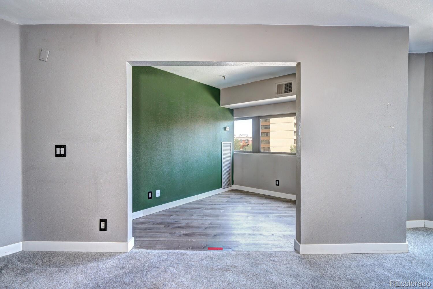 100 Park Avenue W Unit: 204