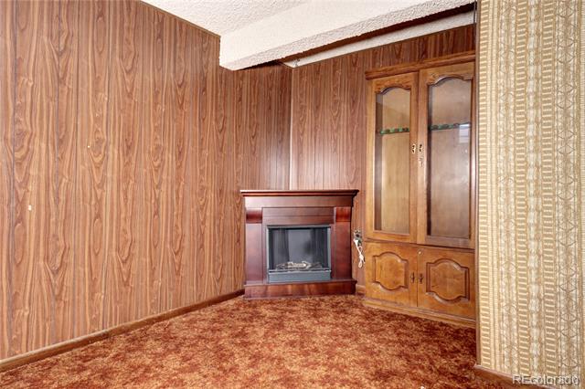 599 Ursula Street