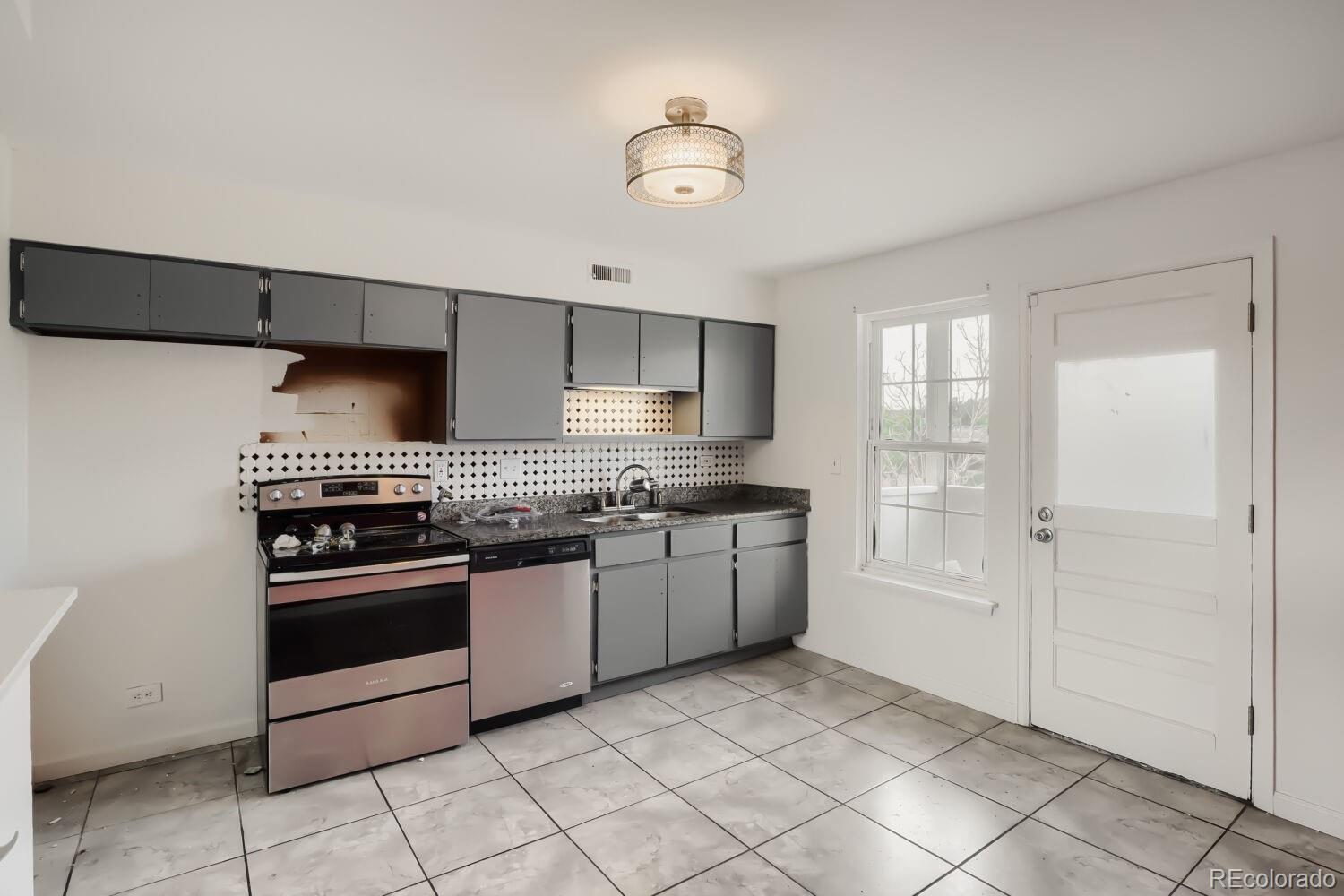 9444 E Girard Avenue Unit: 12