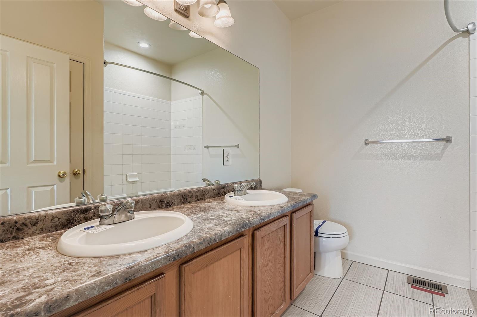 14700 E 104th Avenue Unit: 1804