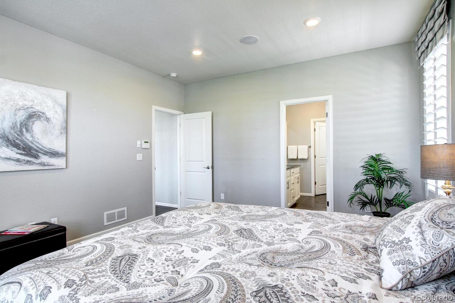 6177 Saddle Bow Avenue