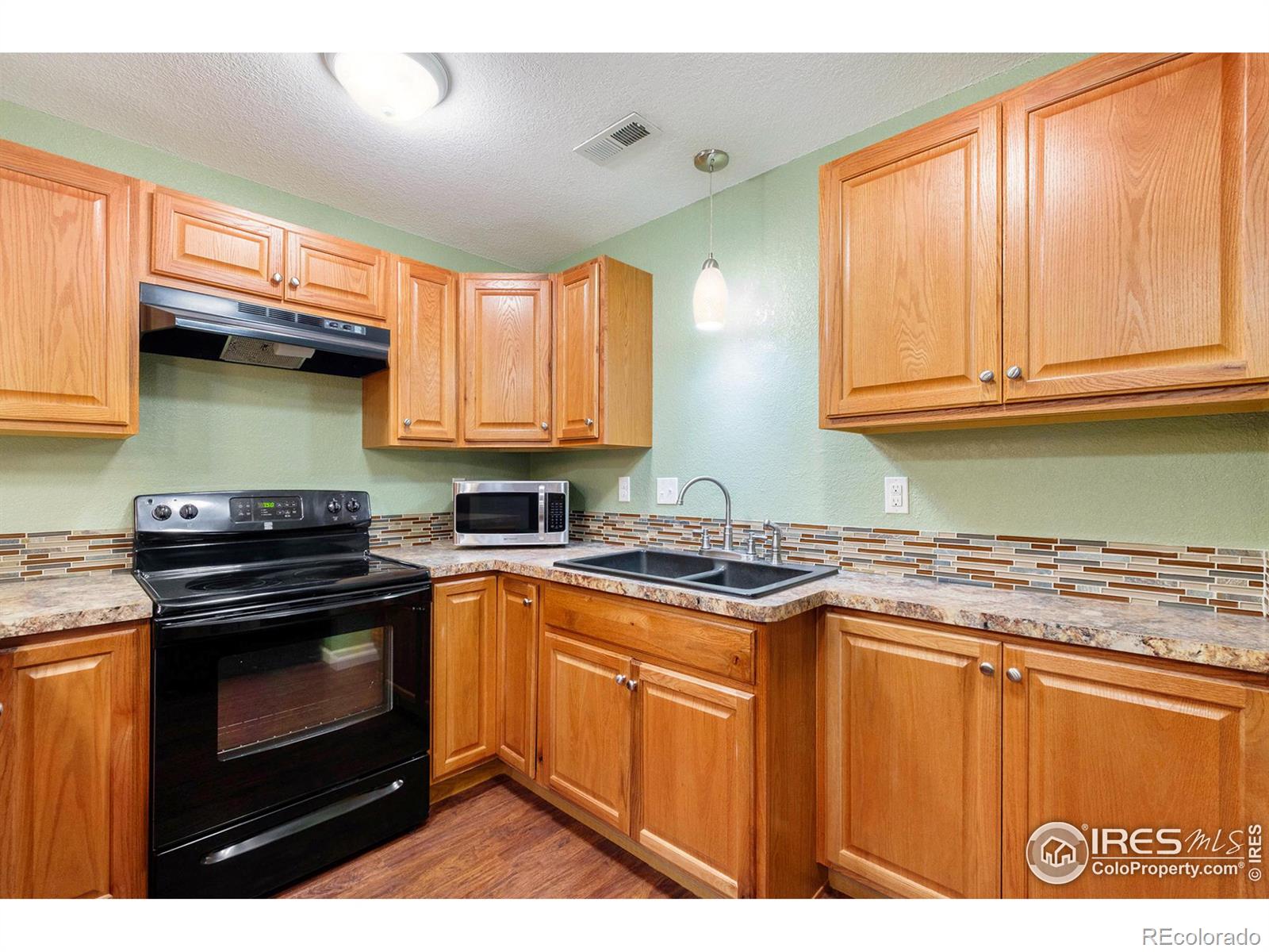 4333 Paintbrush Drive