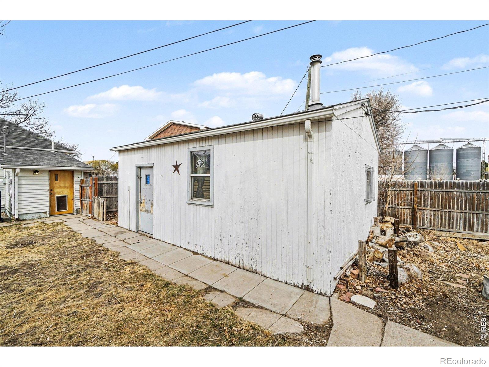 119 S Colorado Avenue