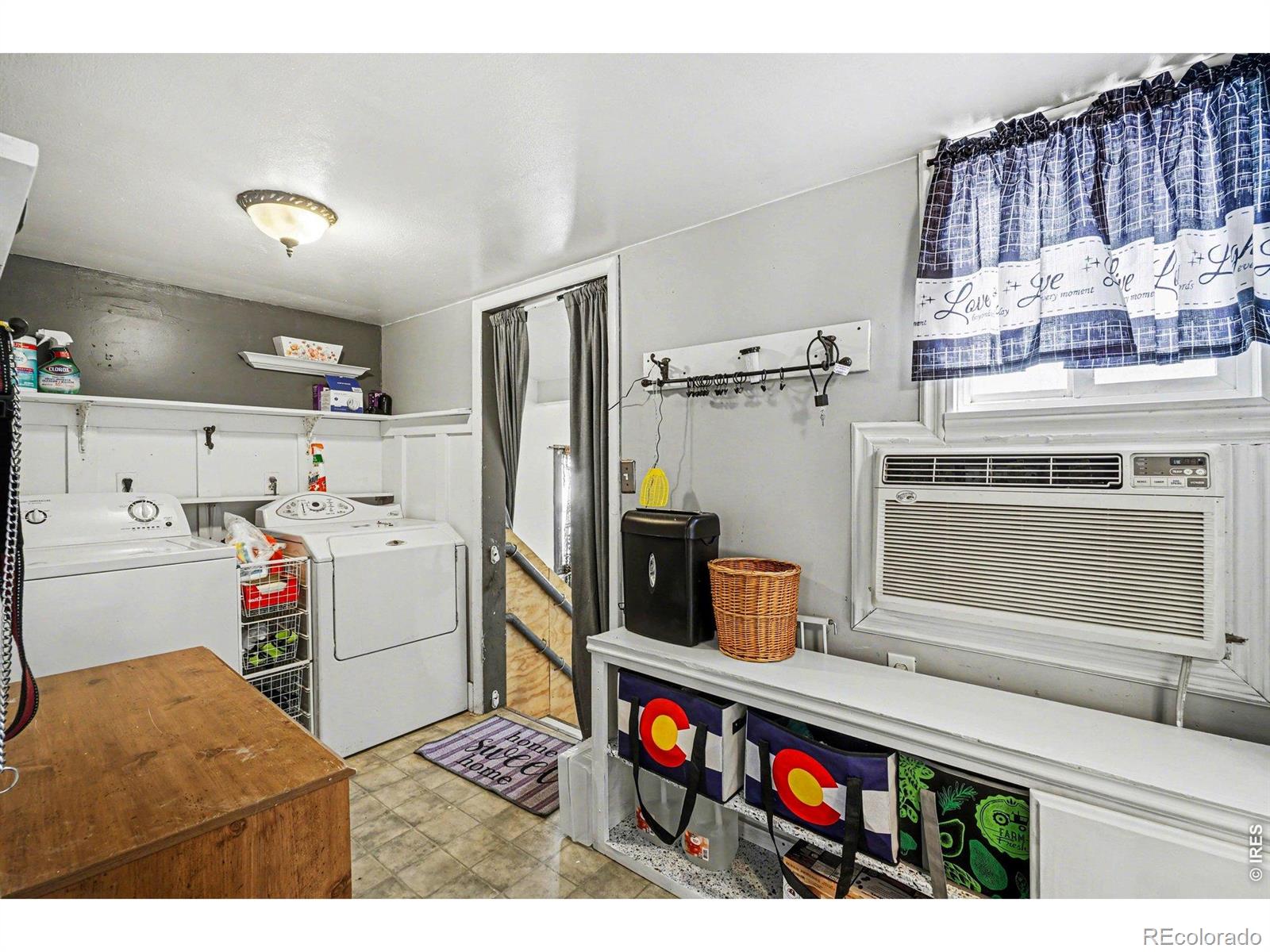 119 S Colorado Avenue