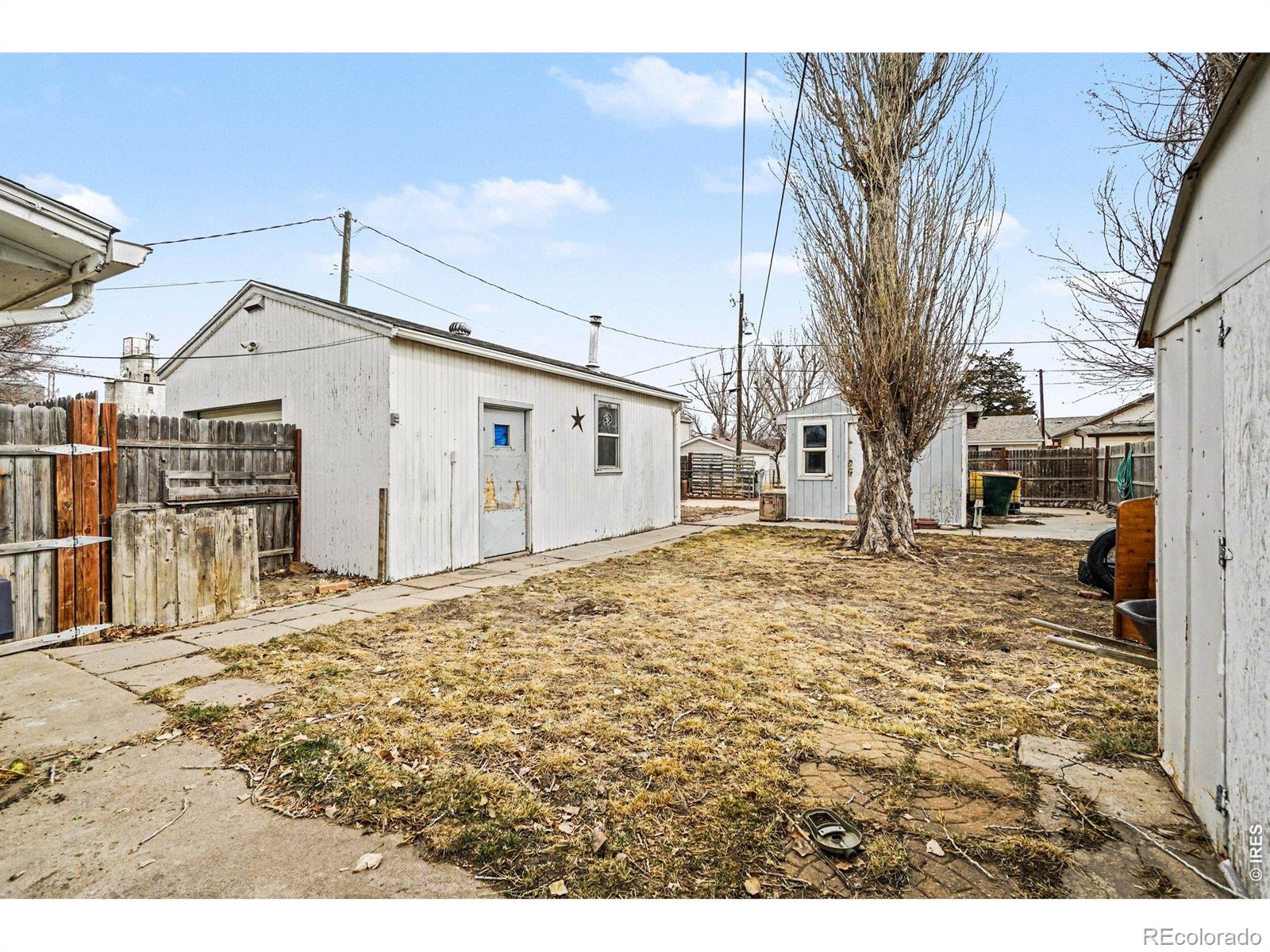 119 S Colorado Avenue