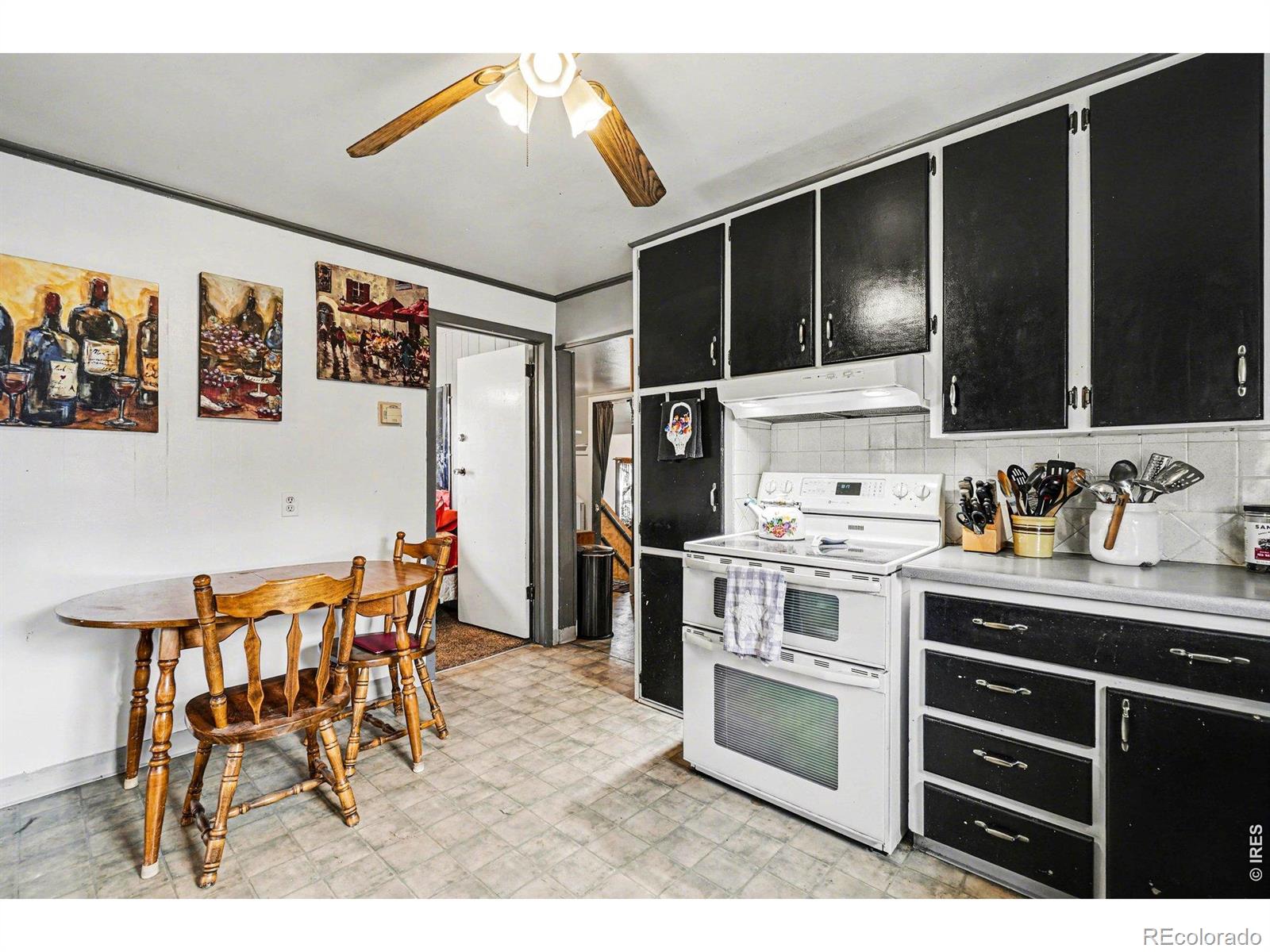 119 S Colorado Avenue