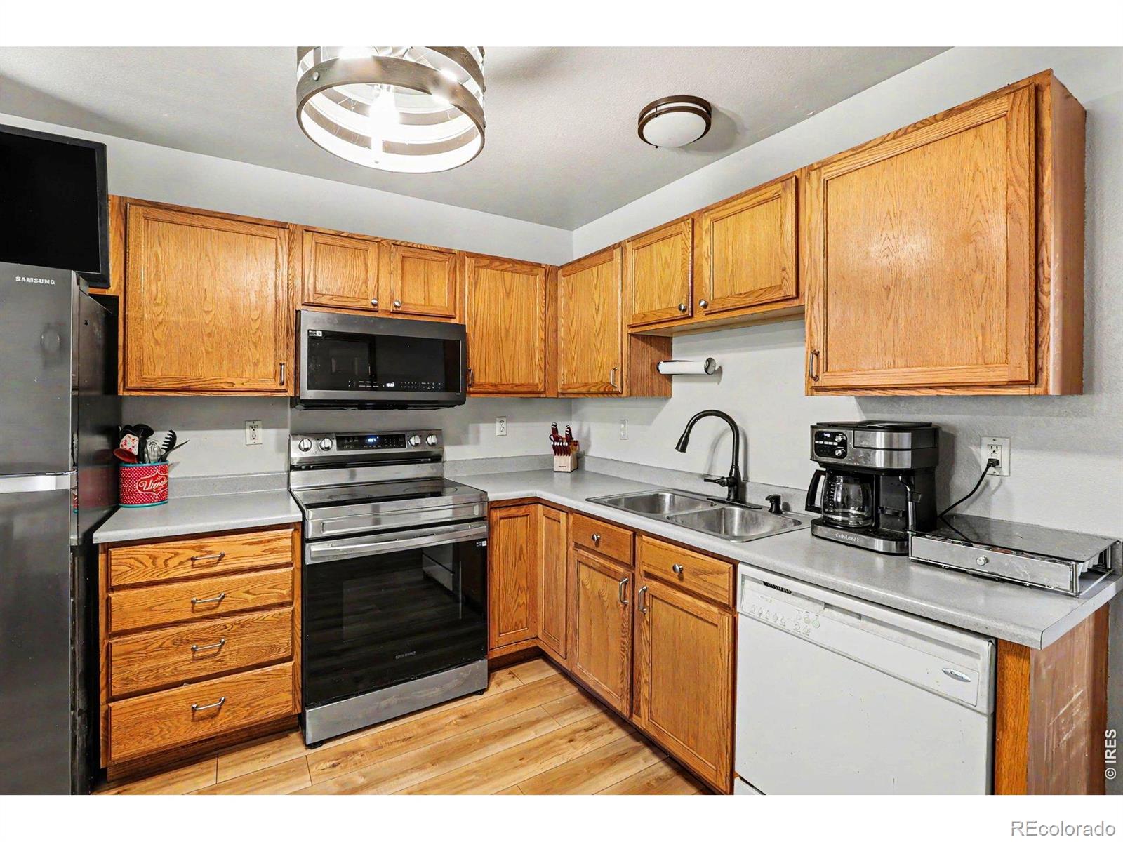3220 Red Tail Way