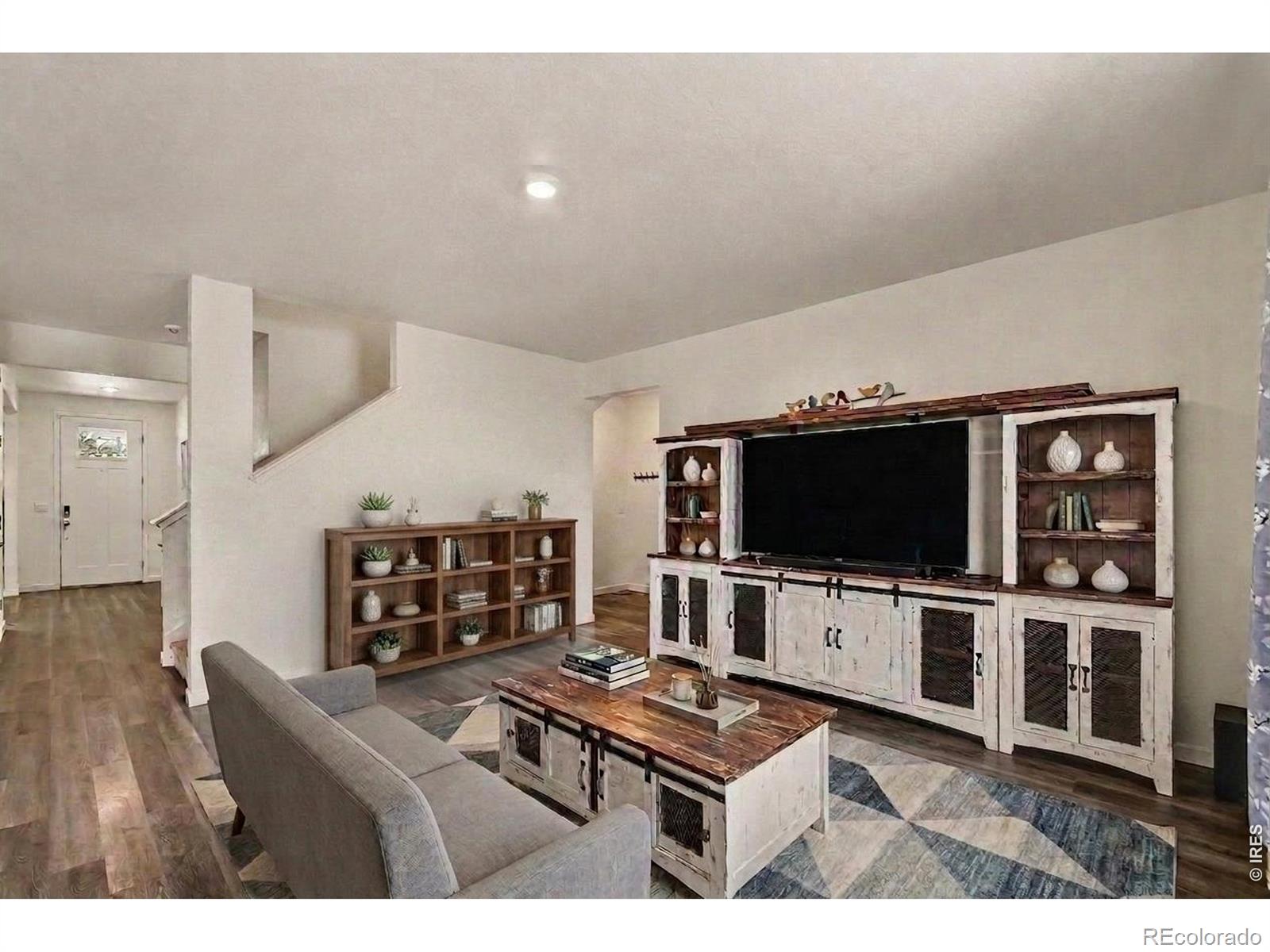 225 Swallow Road
