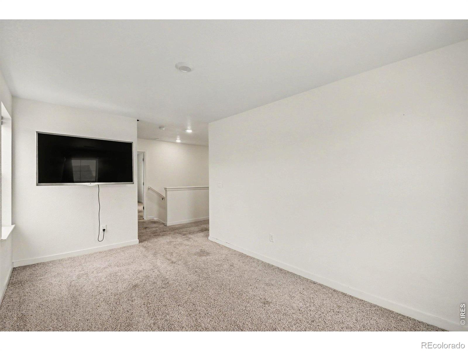 225 Swallow Road