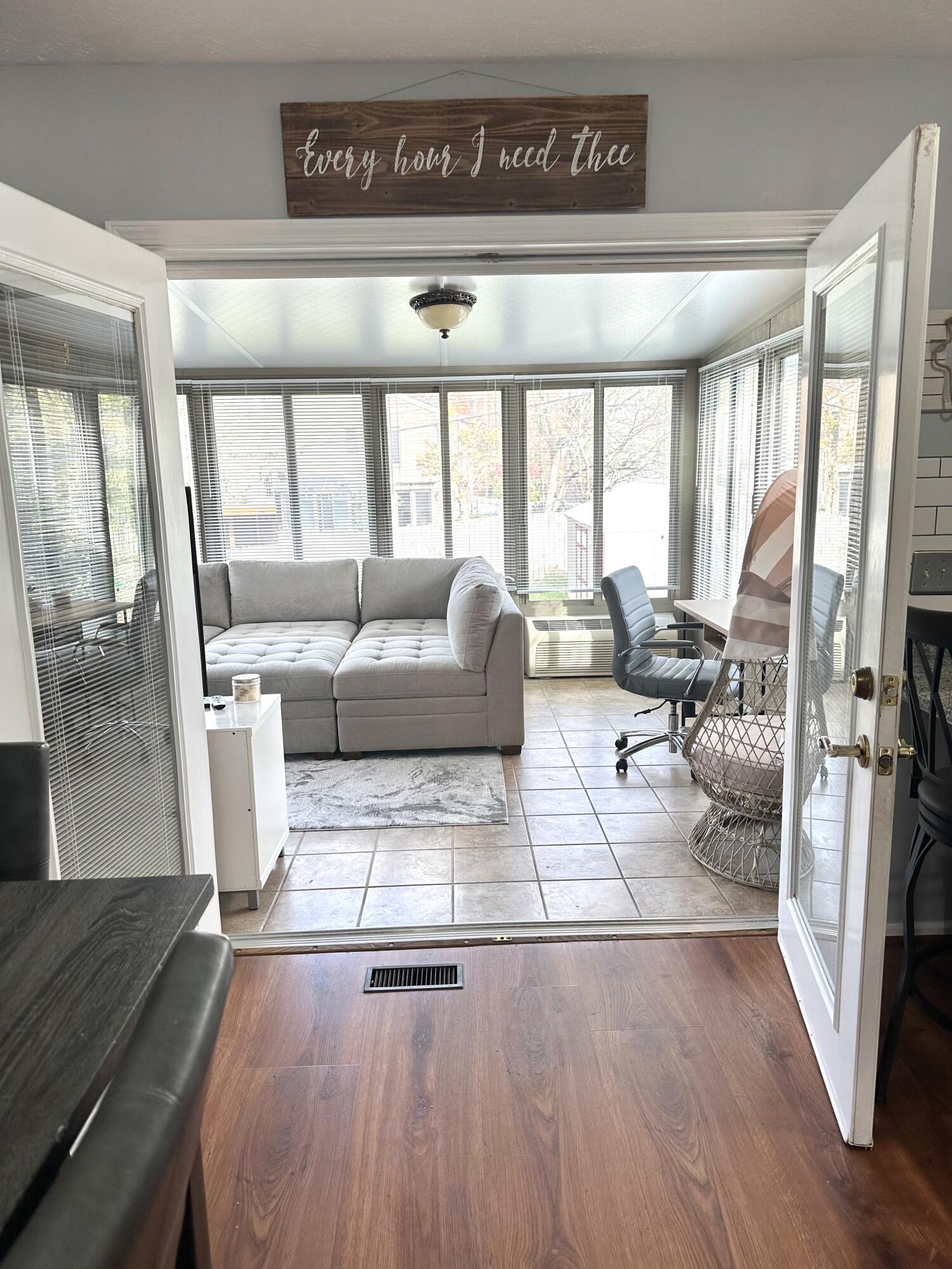 1433 Jocasta Drive