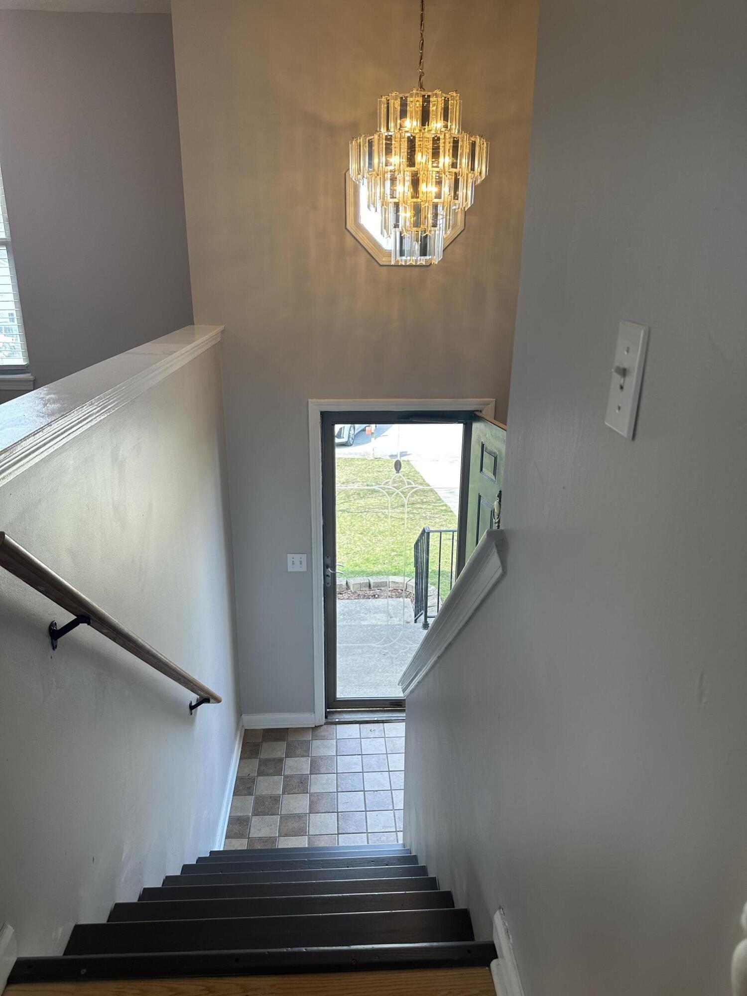 213 Lindsey Court