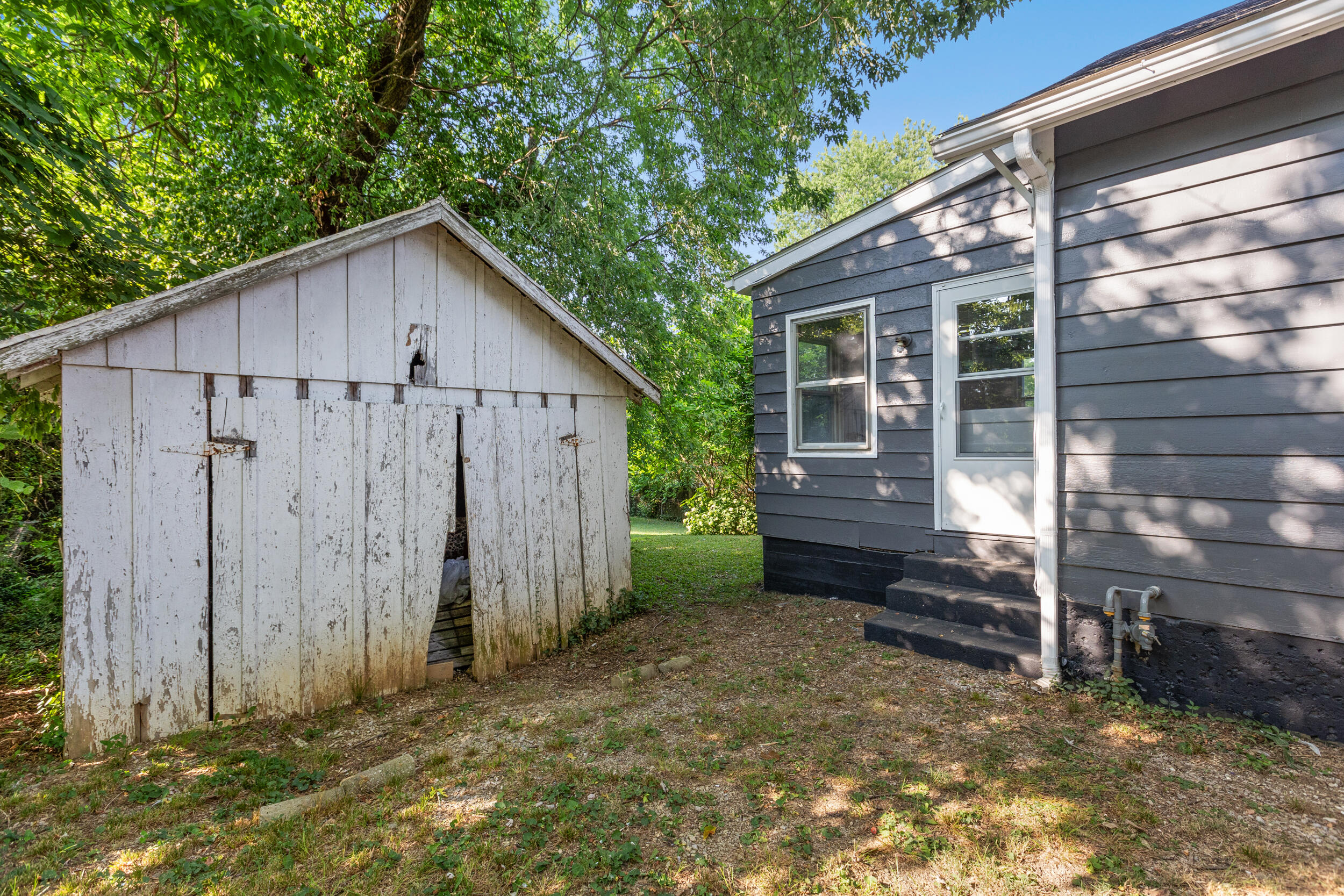 698 Fairview Avenue