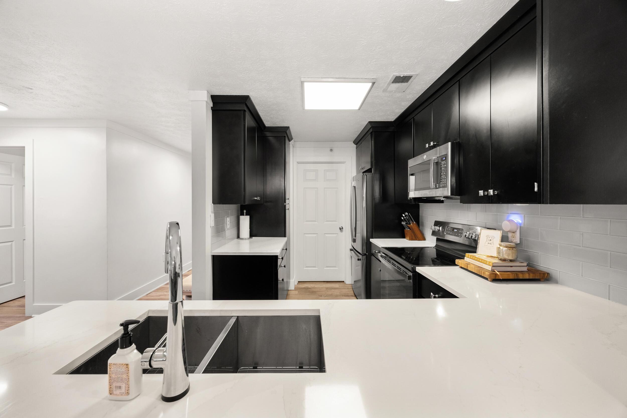 600 Vincent Way 2206