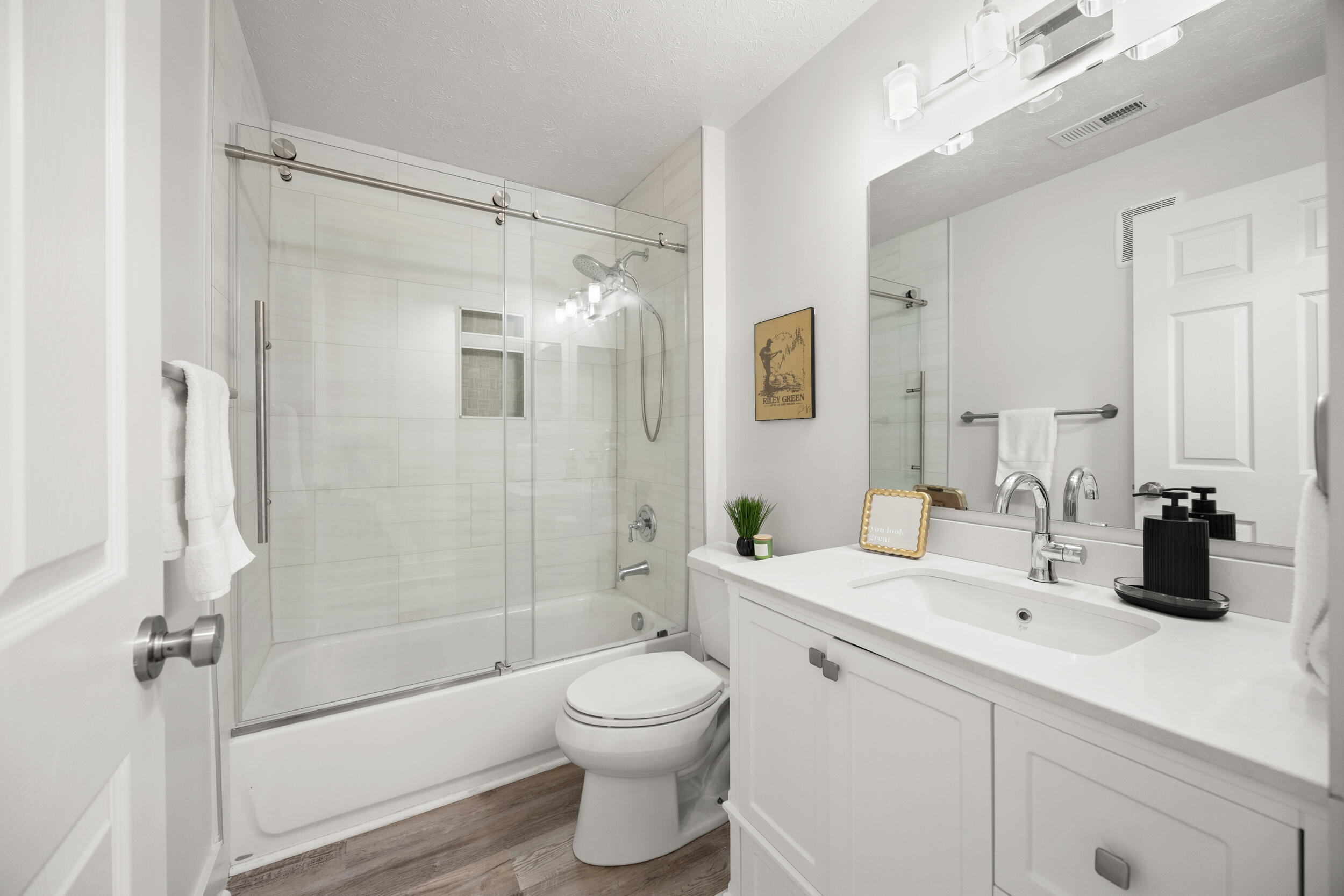 600 Vincent Way 2206