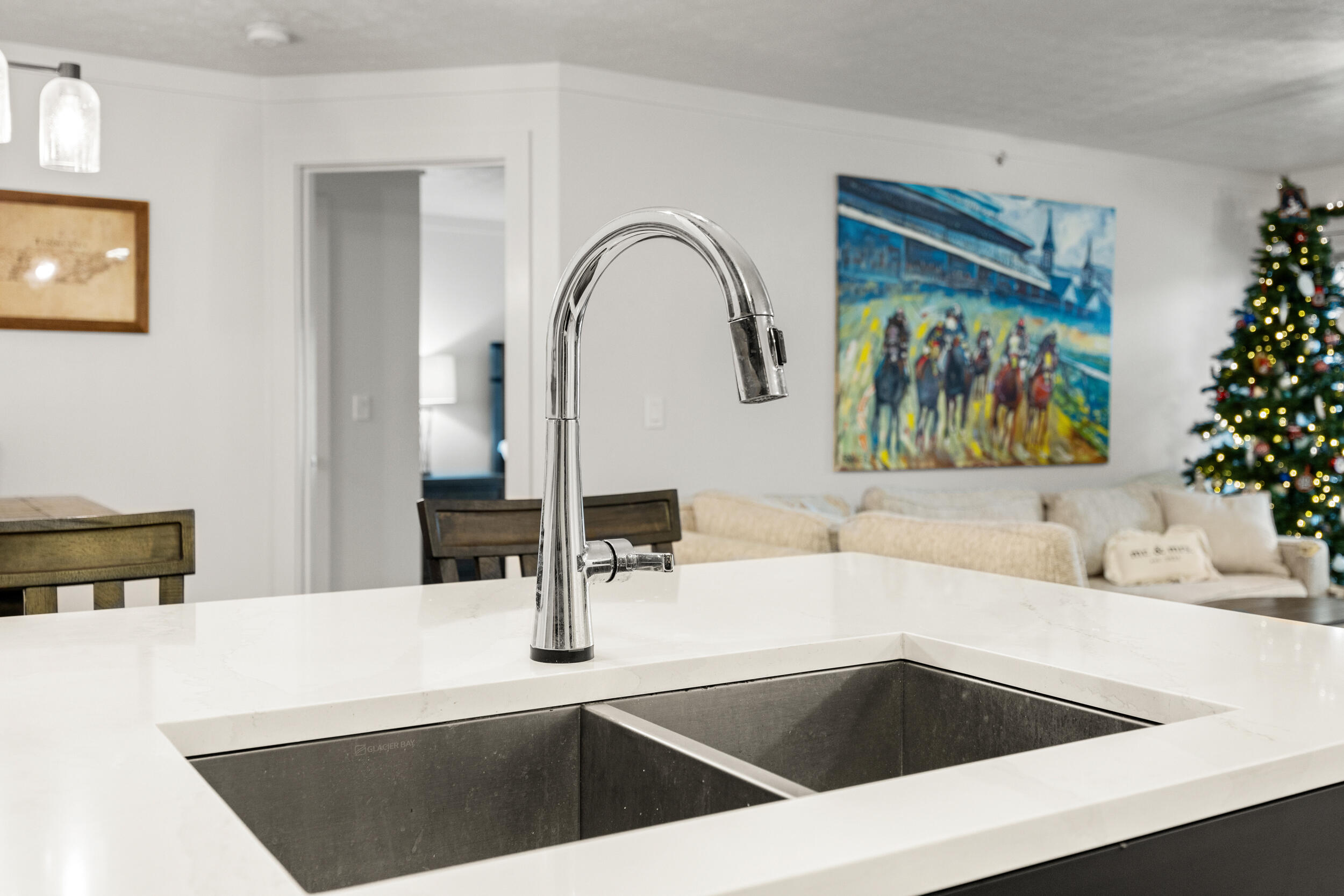 600 Vincent Way 2206