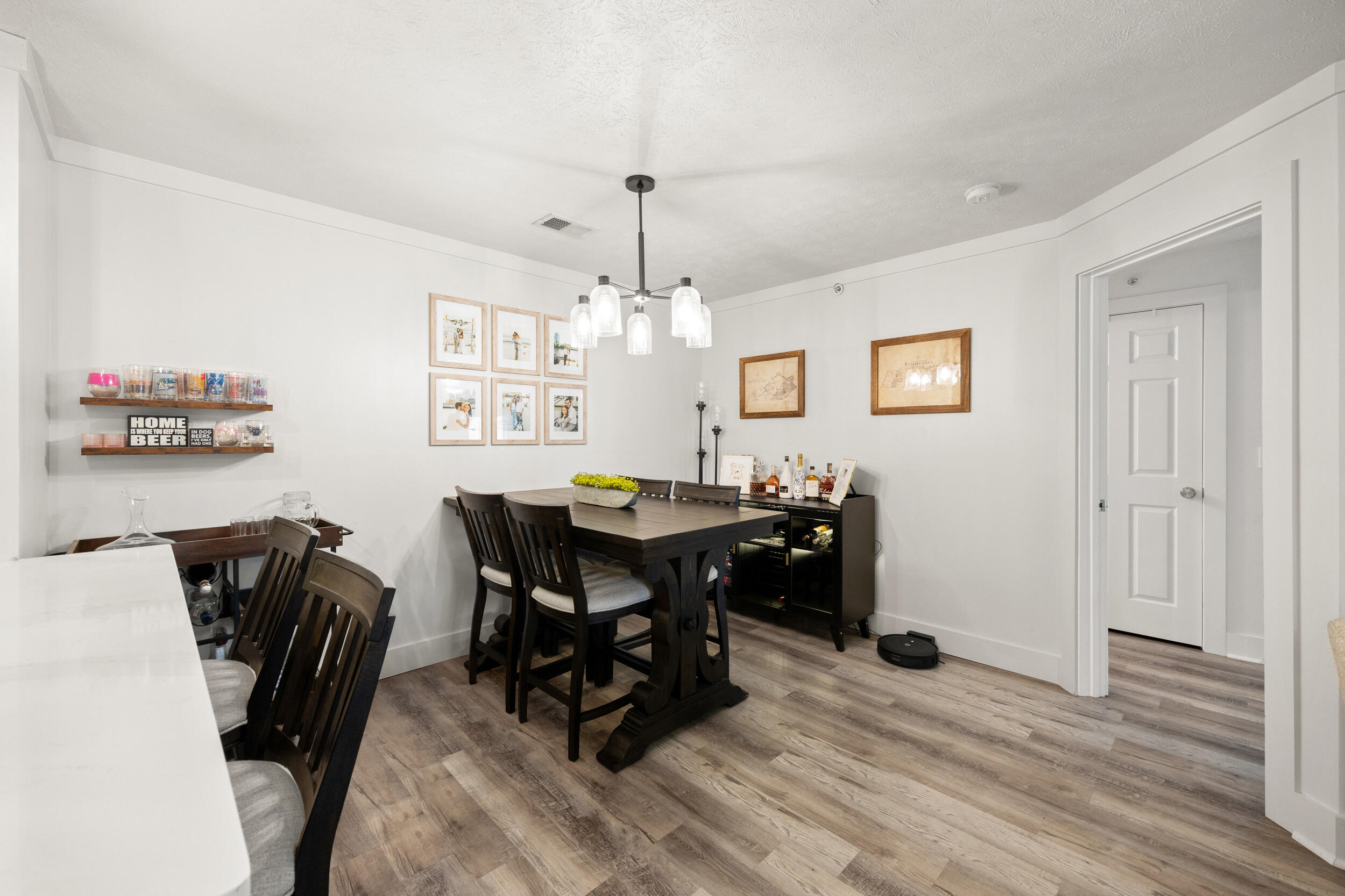 600 Vincent Way 2206