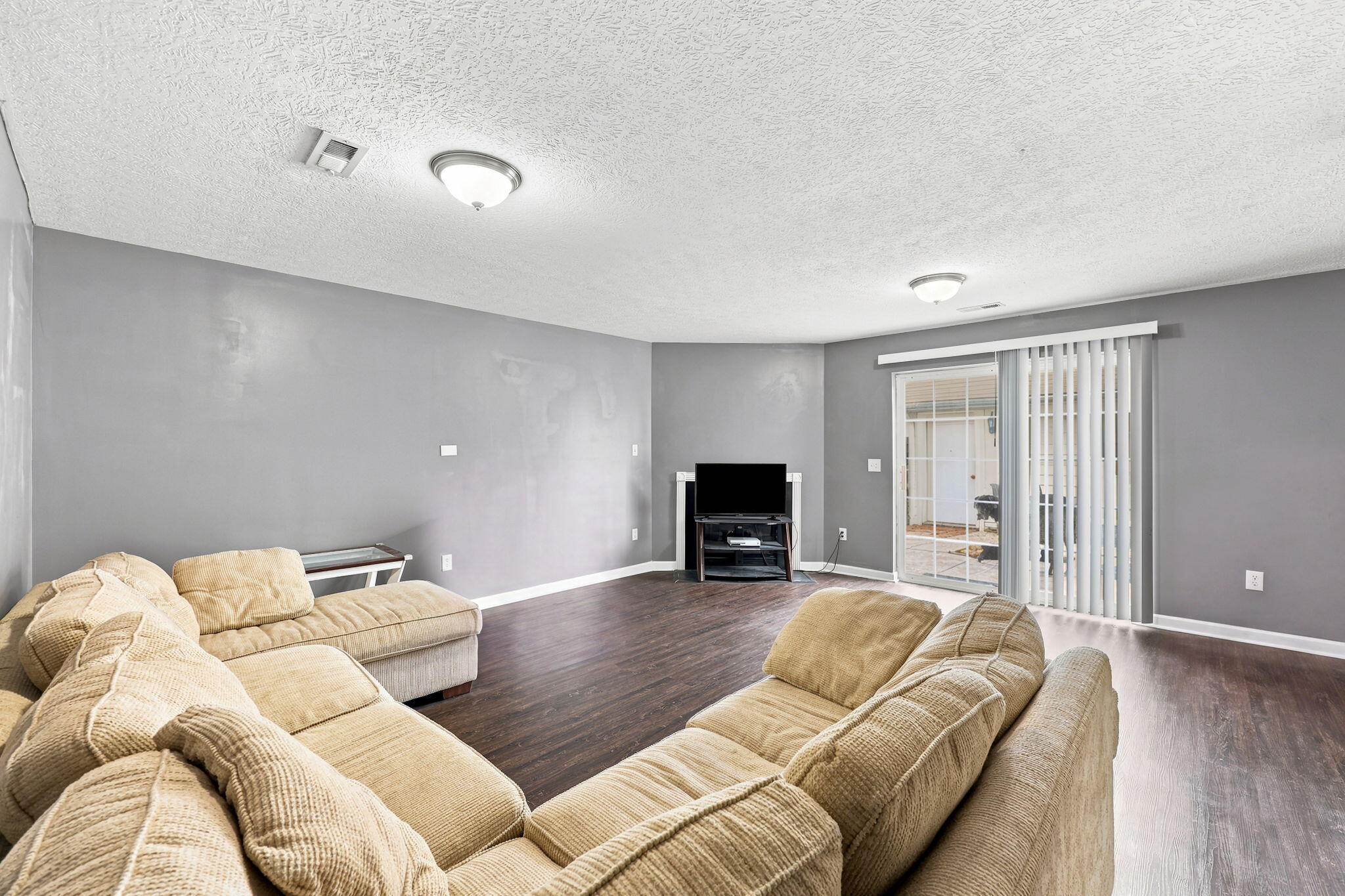2453 Ogden Way