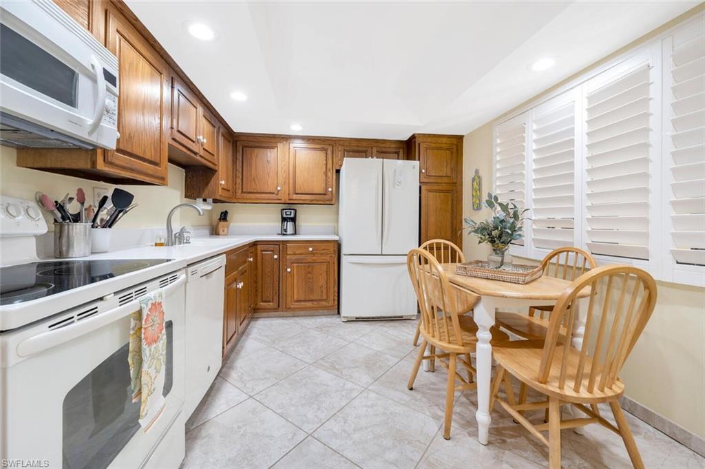 413 Augusta BLVD # 103