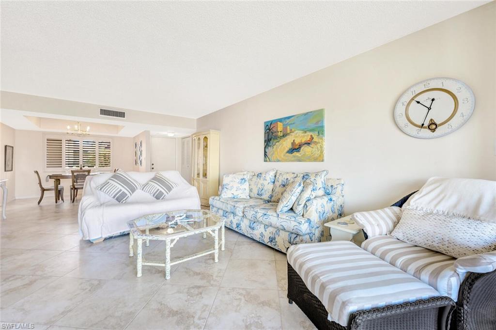 413 Augusta BLVD # 103
