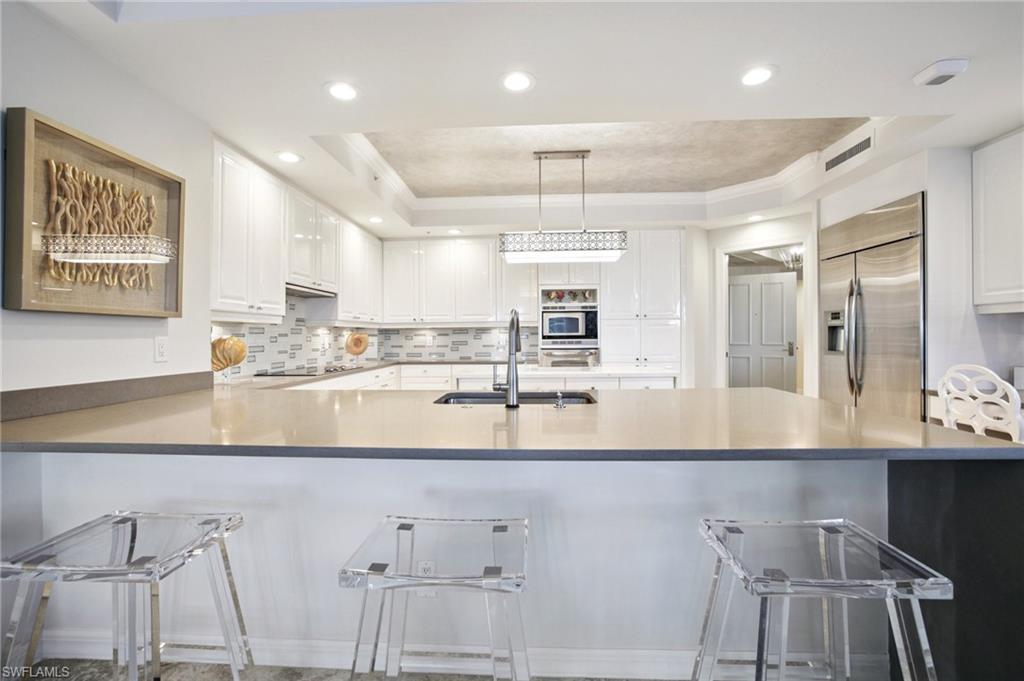 7575 Pelican Bay BLVD # 201