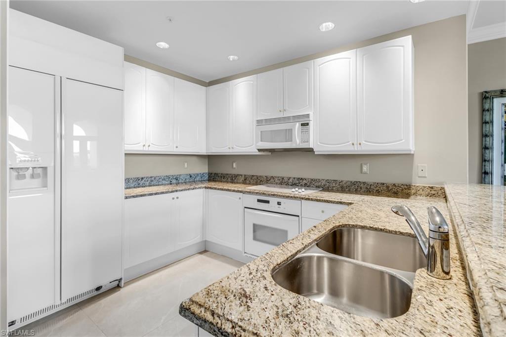 900 5th AVE S 302
