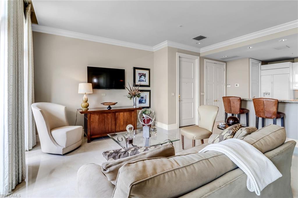 900 5th AVE S 302