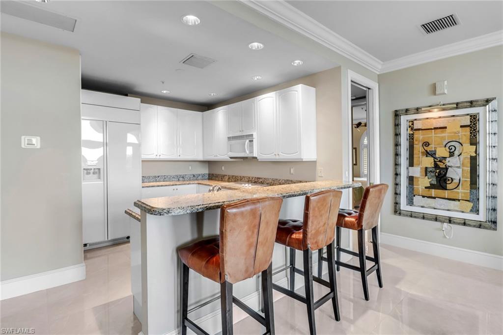 900 5th AVE S 302