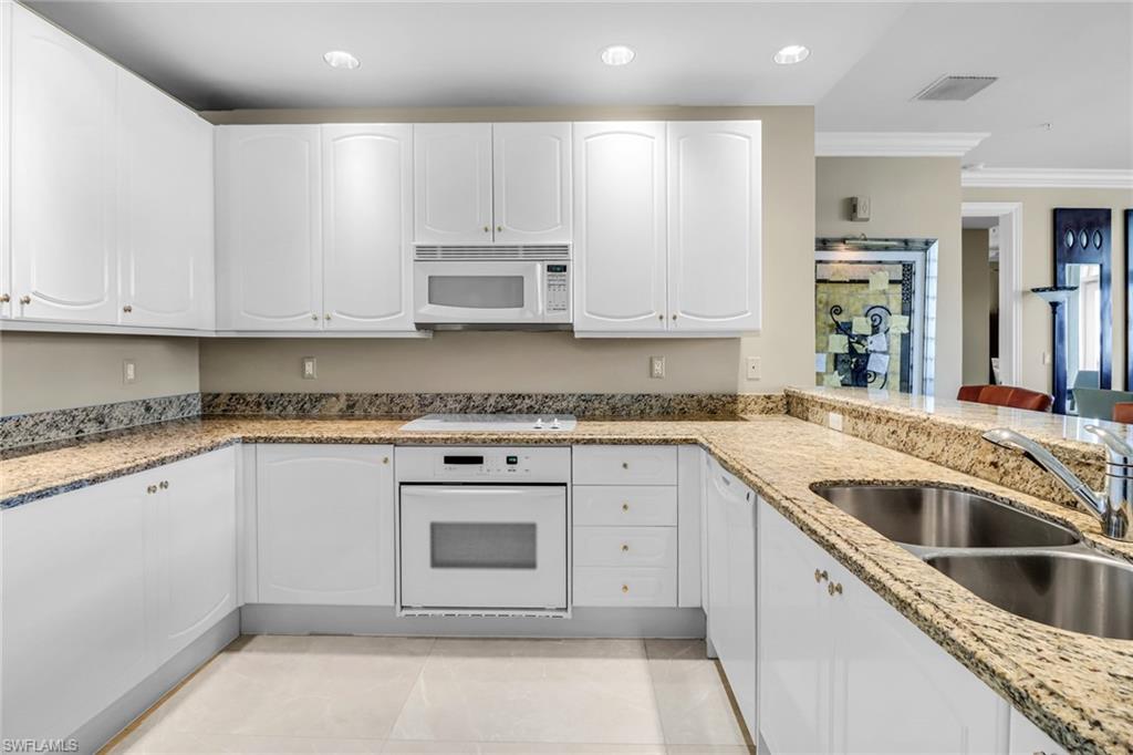 900 5th AVE S 302