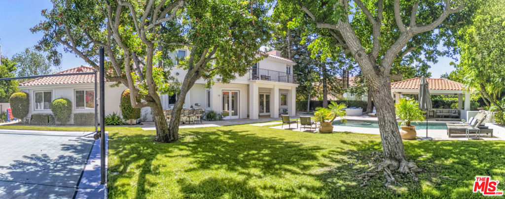 25527 Hamilton Court