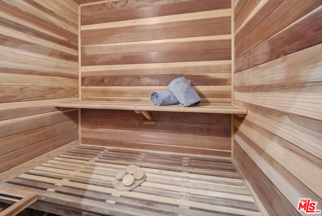 25527 Hamilton Court