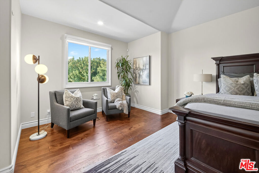 25527 Hamilton Court