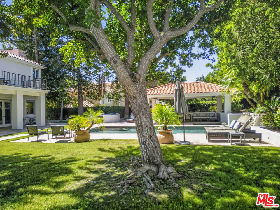 25527 Hamilton Court