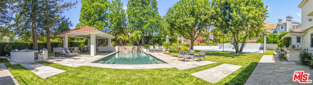 25527 Hamilton Court