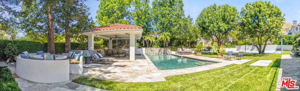 25527 Hamilton Court