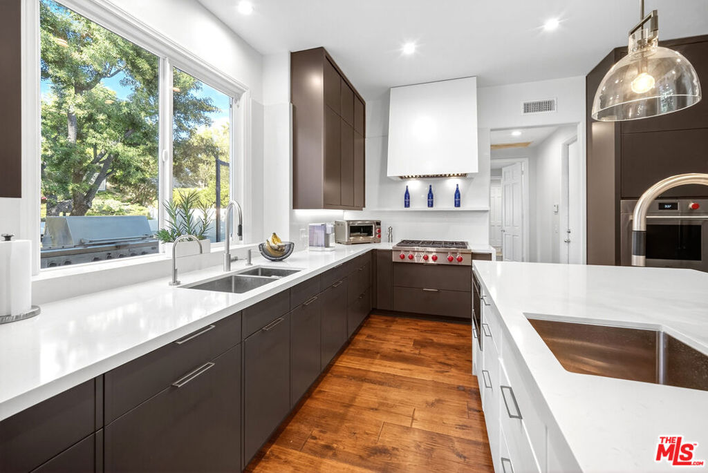 25527 Hamilton Court